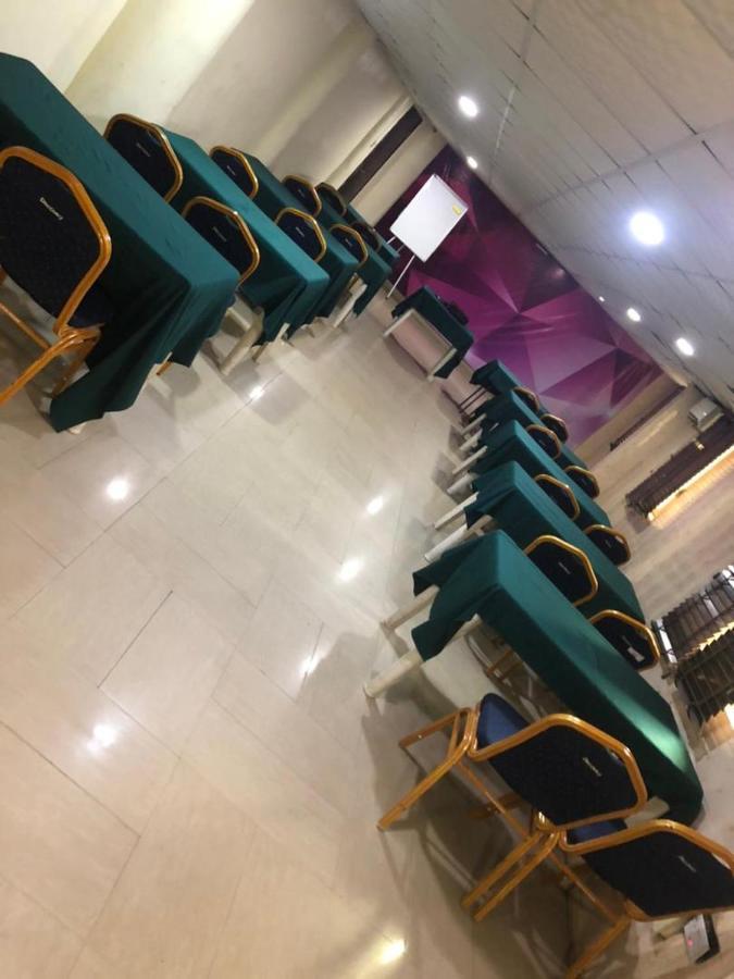 Presken Hotels Alade Avenue Ikeja Exterior photo