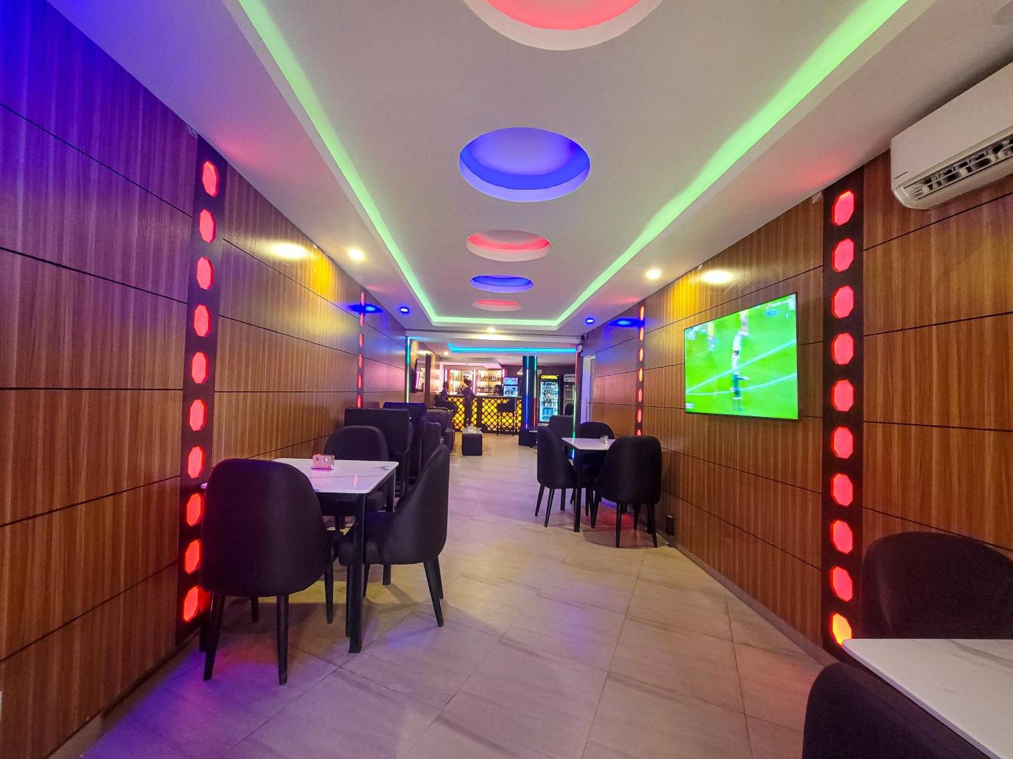 Presken Hotels Alade Avenue Ikeja Exterior photo